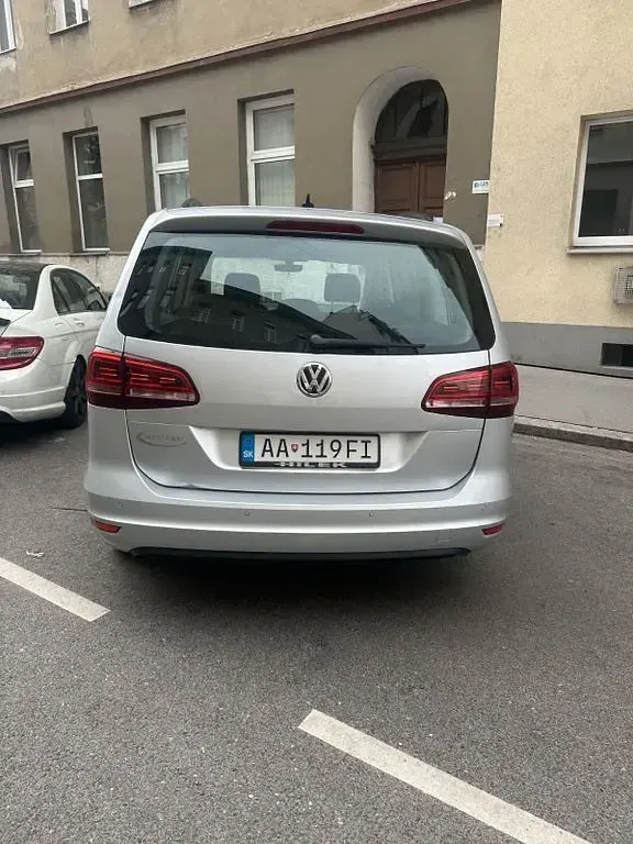 Gebraucht VW Sharan Comfortline 150 PS (110 kW) 2016 Silber Van / Kleinbus