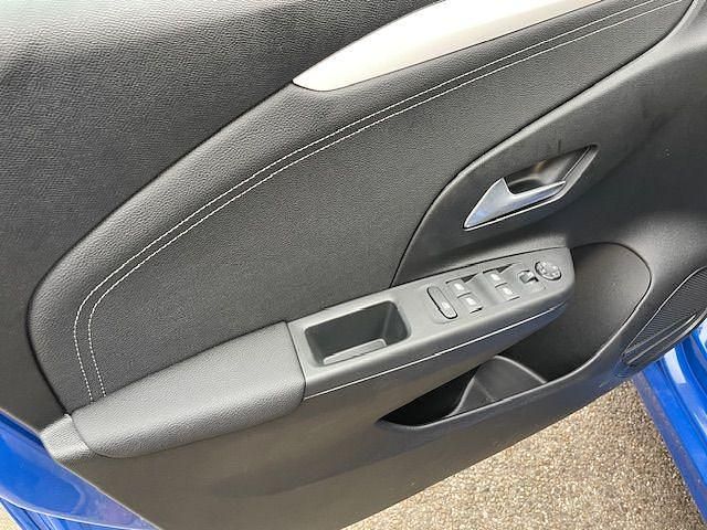 Neu Opel Corsa 101 PS (74 kW) 2025 Limousine