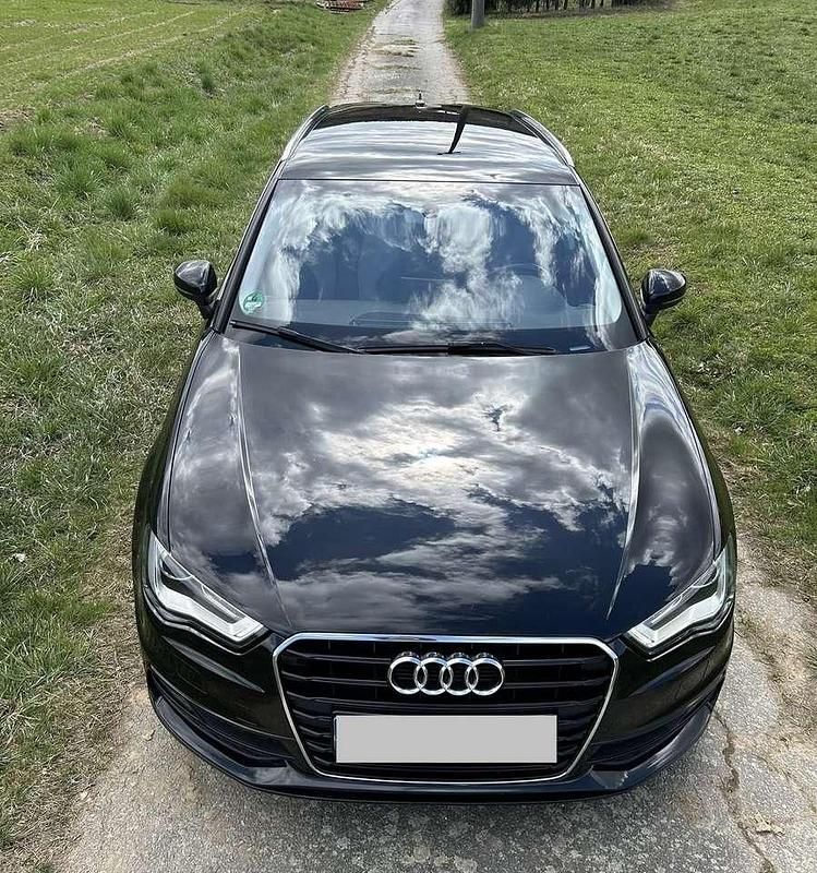 Second-hand Audi A3 Ambition 150 CP (110 kW) 2015 Negru Hatchback