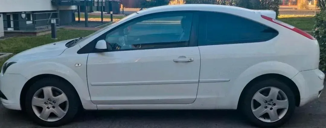 Brugt Ford Focus 125 HK (91 kW) 2007 Hvid Sedan