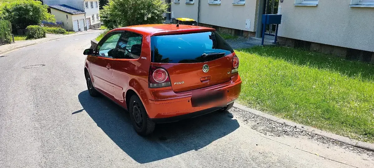 Second-hand VW Polo 64 CP (47 kW) 2007 Portocaliu Hatchback