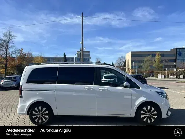Gebraucht Mercedes V300 Style 237 PS (174 kW) 2025 Bergkristallweiß Van / Kleinbus