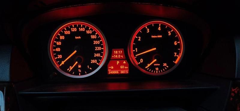 Gebraucht BMW 530 258 PS (189 kW) 2006 Grau Limousine