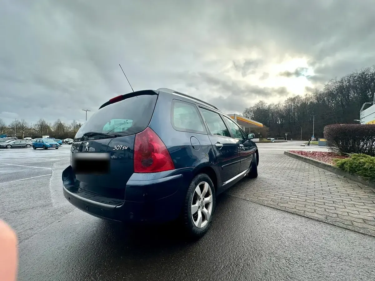Gebraucht Peugeot 307 110 PS (80 kW) 2008 Blau Kombi