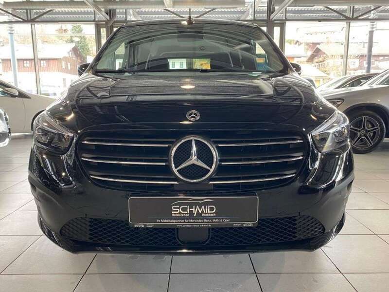 Gebraucht Mercedes T180 Progressive 116 PS (85 kW) 2024 Loparitschwarz Van / Kleinbus