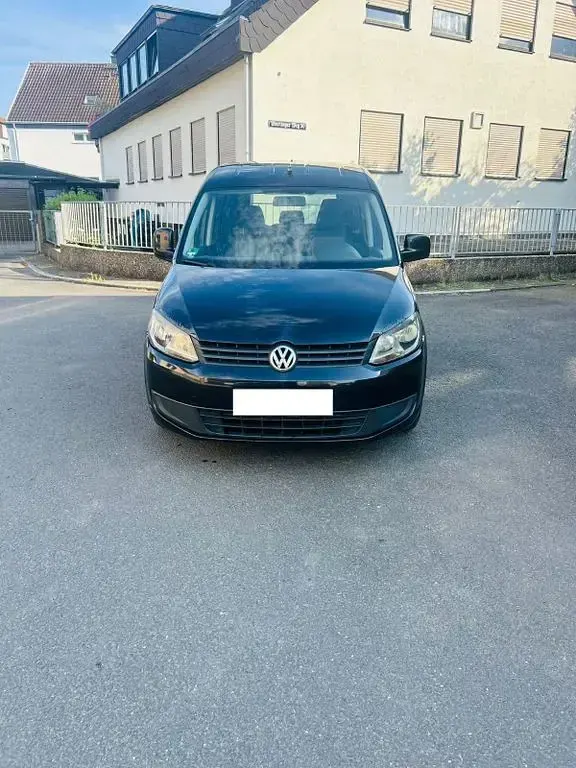Gebraucht VW Caddy 102 PS (75 kW) 2016 Schwarz Van / Kleinbus