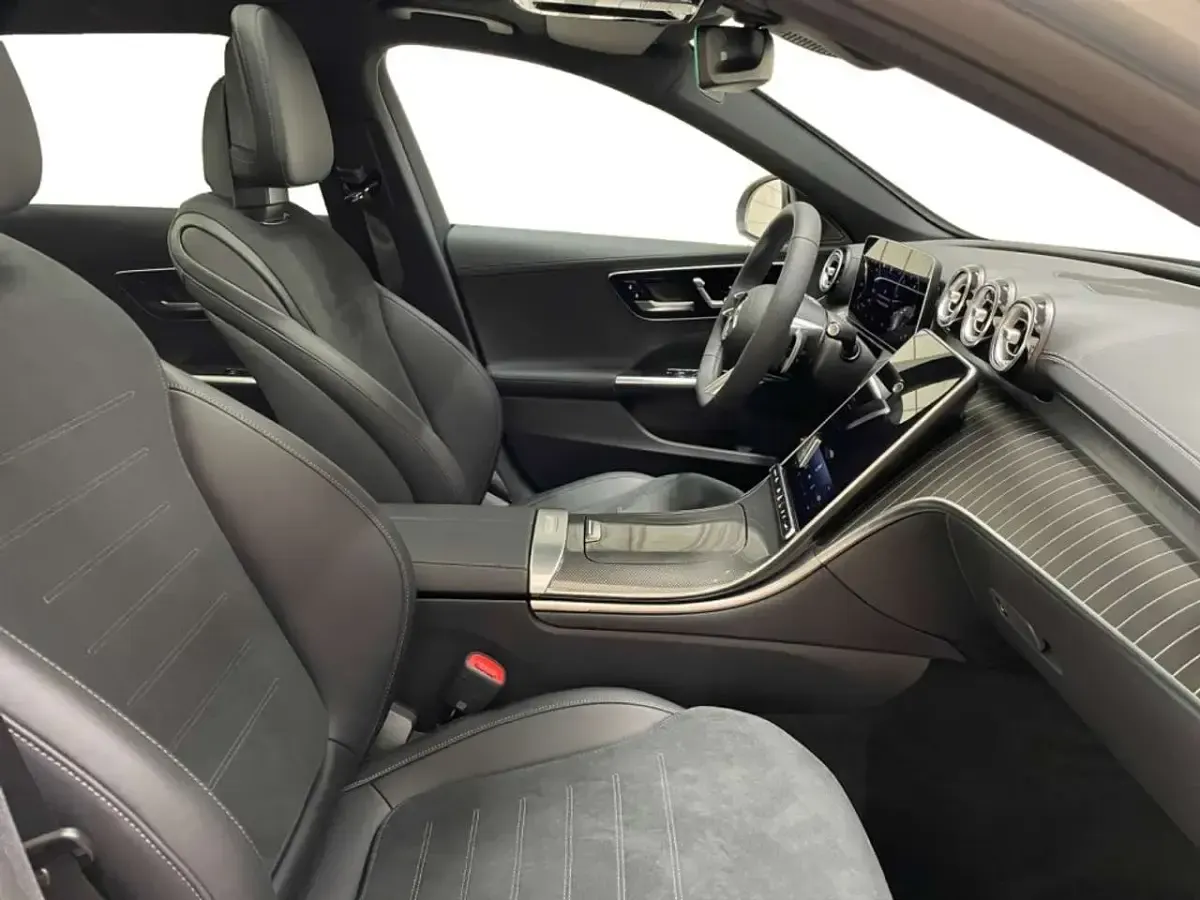 Gebraucht Mercedes C220 AMG 197 PS (144 kW) 2026 Metalliclack hightechsilber Kombi