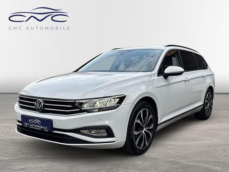 Weiß Gebraucht 2022 VW Passat Kombi | 20.990 € (Guter Preis) - Bild 1/4
