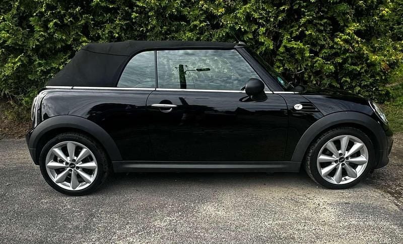 Gebraucht Mini One Cabriolet 98 PS (72 kW) 2015 Schwarz (metallic) Cabrio