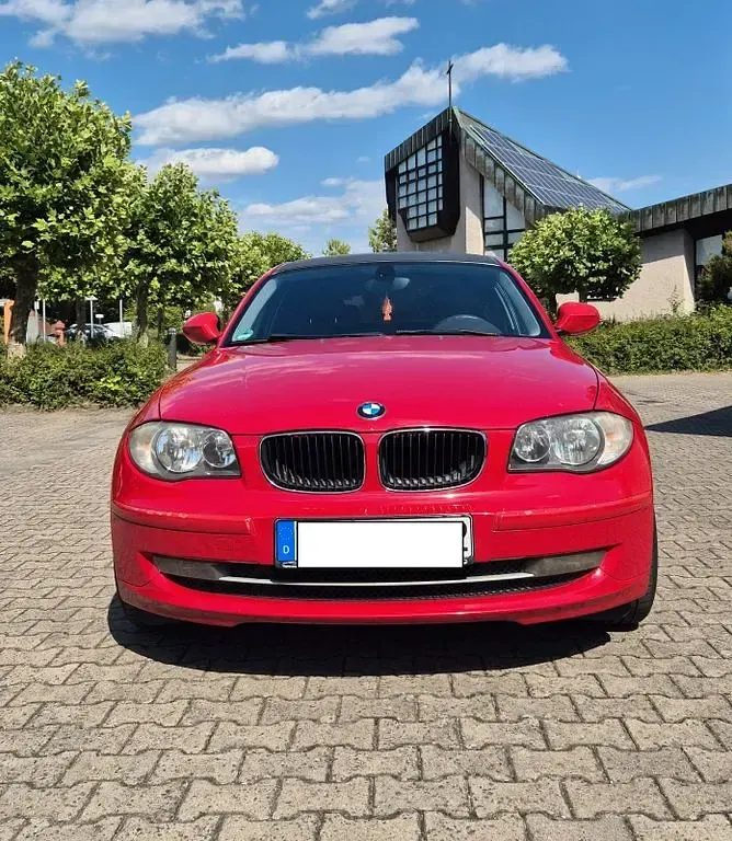 Gebraucht BMW 118 143 PS (105 kW) 2010 Rot Kleinwagen