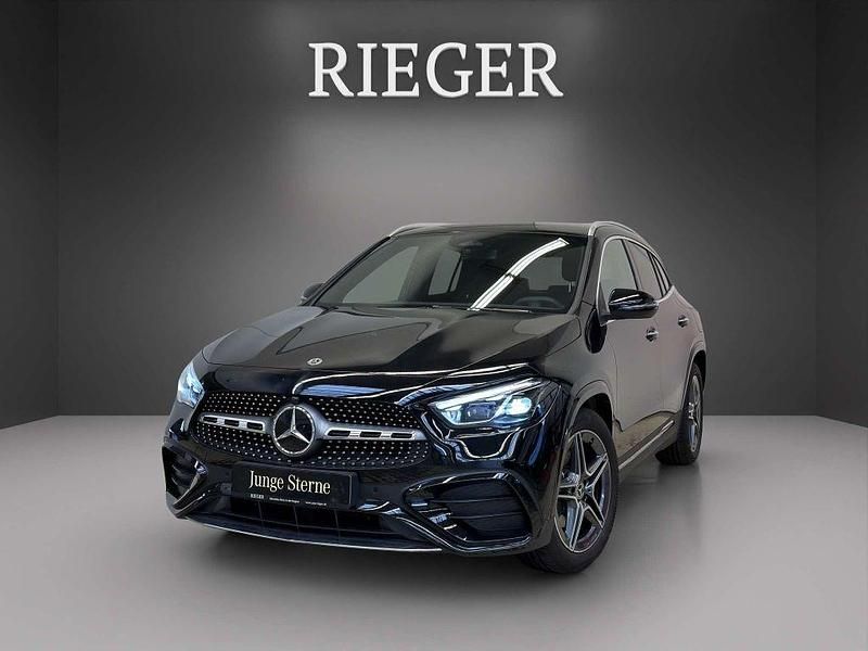 Schwarz Gebraucht 2025 Mercedes GLA200 AMG SUV | 40.289 € (Fairer Preis) - Bild 1/4