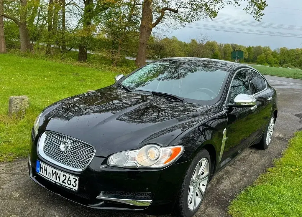 Gebraucht Jaguar XF Luxury 241 PS (177 kW) 2011 Schwarz Limousine
