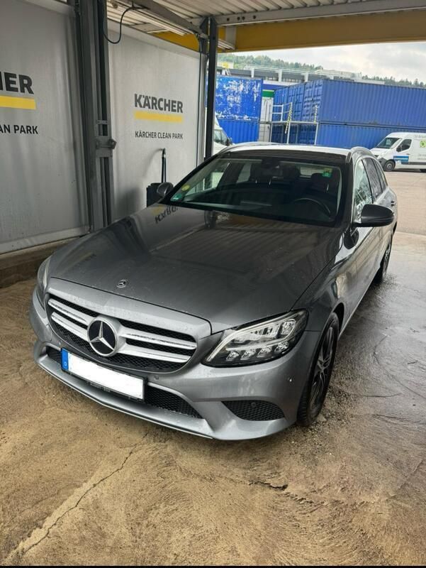 Grau Gebraucht 2018 Mercedes C200 Kombi | 14.500 € (Fairer Preis) - Bild 1/4