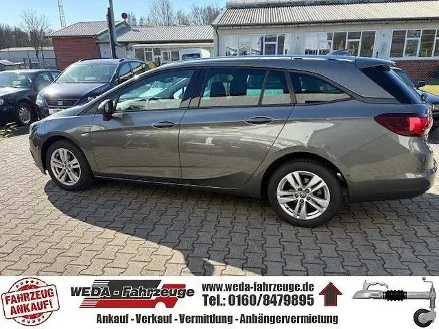 Używany Opel Astra Dynamic 125 KM (91 kW) 2017 Szary Kombi
