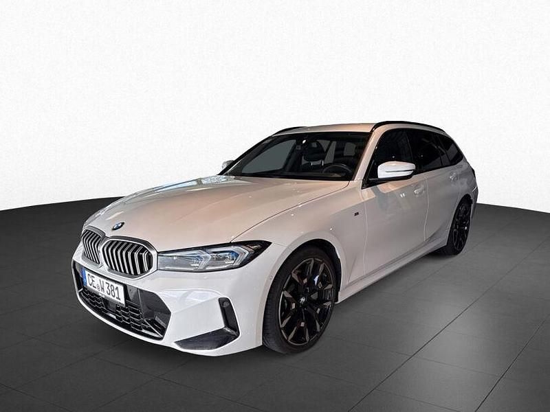Gebraucht BMW 330 Shadowline 286 PS (210 kW) 2025 Alpinweiß (weiß) Kombi