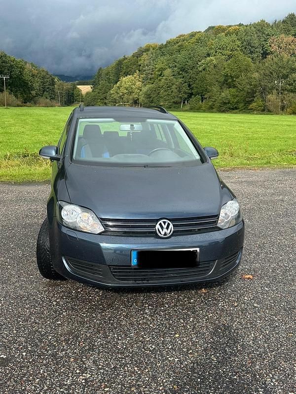 Blau Gebraucht 2010 VW Golf Kombi | 4.390 € (Fairer Preis) - Bild 1/4