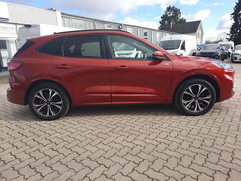 Gebraucht Ford Kuga ST-Line X 224 PS (164 kW) 2021 Lucidrot metallic SUV
