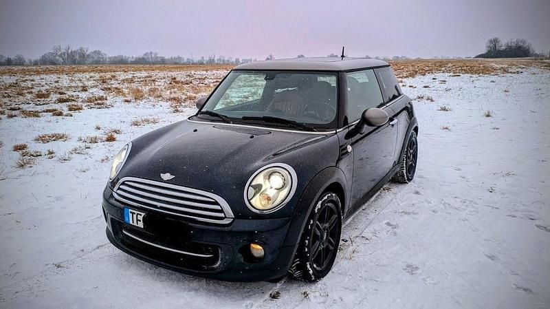 Blau Gebraucht 2013 Mini Cooper Kleinwagen | 4.999 € (Superpreis) - Bild 1/4