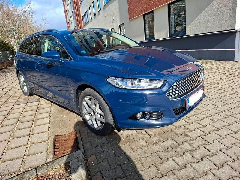 Gebraucht Ford Mondeo Titanium 150 PS (110 kW) 2017 Blau Limousine