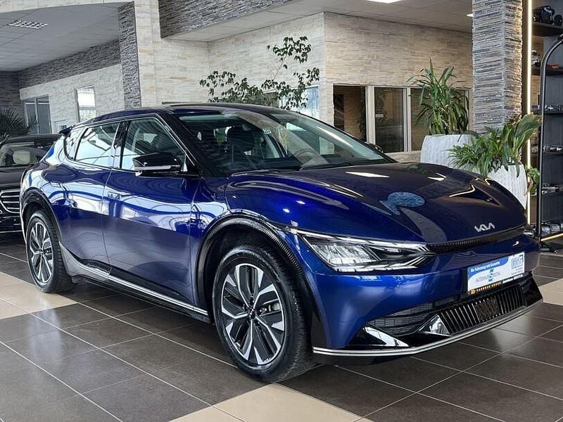 Second-hand Kia EV6 Air 167 kW (228 CP) 2023 Albastru SUV