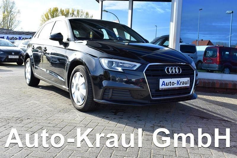 Gebraucht Audi A3 116 PS (85 kW) 2019 Schwarz Limousine