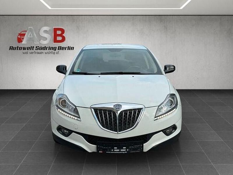 Gebraucht Lancia Delta 140 PS (102 kW) 2010 Weiß Kleinwagen
