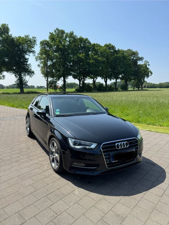 Schwarz Gebraucht 2013 Audi A3 Ambition Coupé | 9.500 € (Fairer Preis) - Bild 1/4