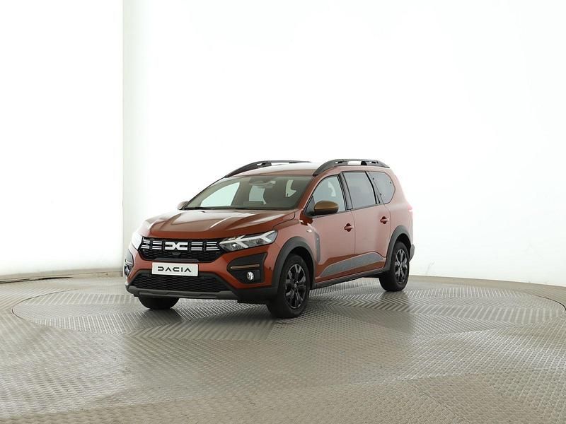 Braun Gebraucht 2025 Dacia Jogger Extreme Van / Kleinbus | 20.990 € (Superpreis) - Bild 1/4