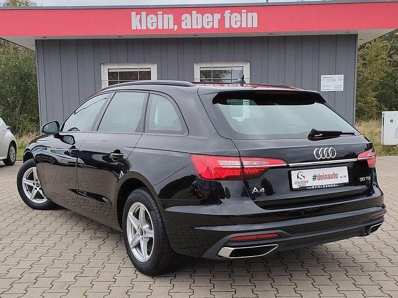 Gebraucht Audi A4 S-Line 136 PS (100 kW) 2022 Schwarz Kombi