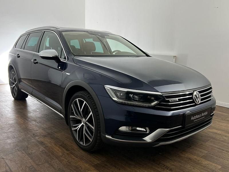 Gebraucht VW Passat Alltrack 239 PS (175 kW) 2016 Blau Kombi
