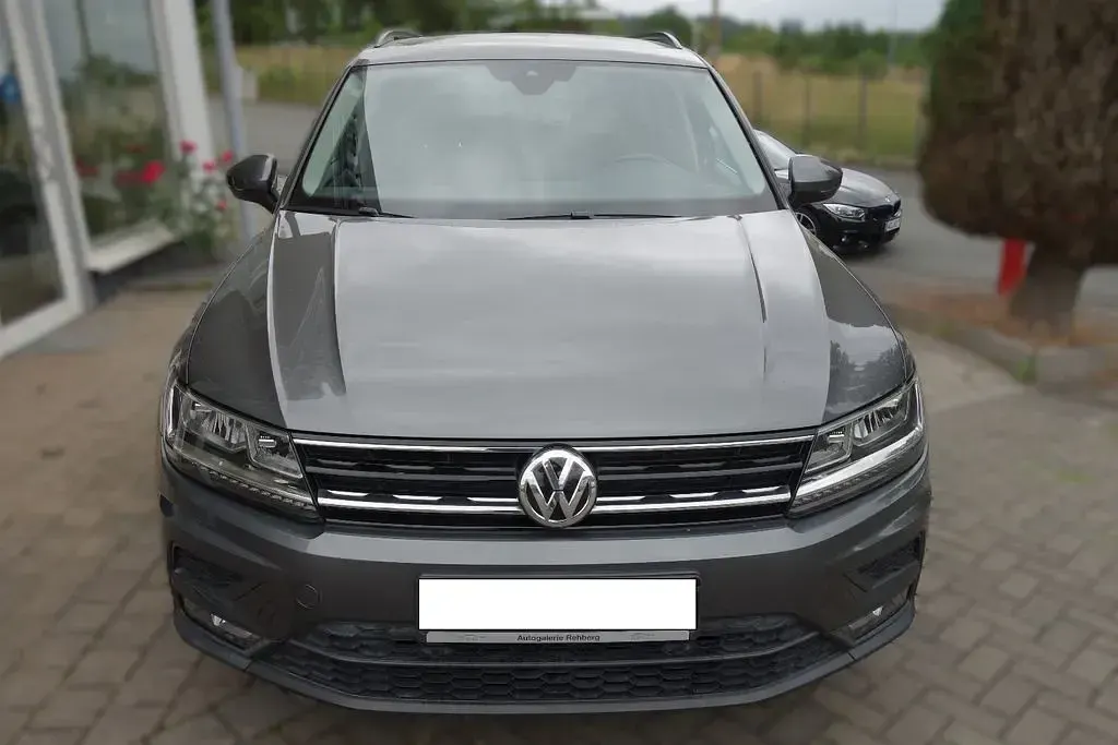 Gebraucht VW Tiguan Comfortline 150 PS (110 kW) 2019 Grau SUV