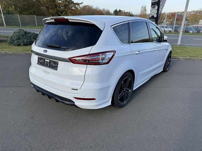 Gebraucht Ford S-MAX Titanium 241 PS (177 kW) 2015 Weiß Van / Kleinbus