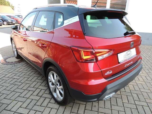 Gebraucht Seat Arona FR 110 PS (80 kW) 2023 "desire" rot SUV