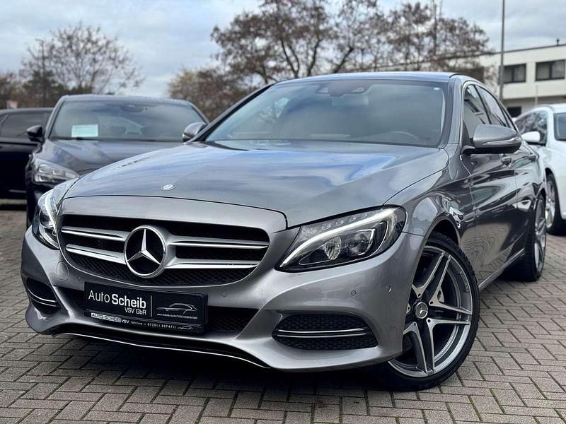 Palladiumsilber metalliclack Gebraucht 2015 Mercedes C250 AMG Limousine | 25.900 € (Etwas zu teuer) - Bild 1/4
