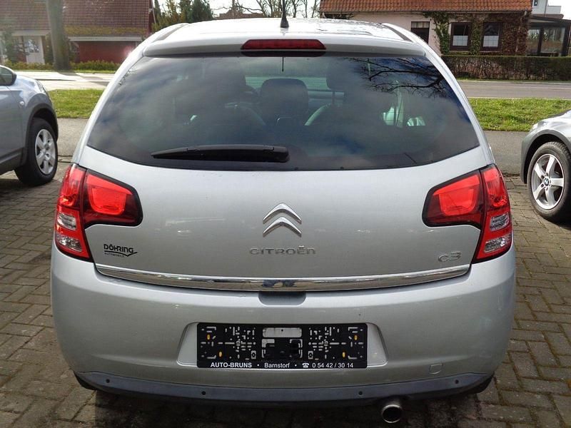 Gebraucht Citroën C3 SELECTION 95 PS (69 kW) 2011 Silber Kleinwagen