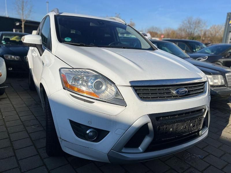Gebraucht Ford Kuga Individual 163 PS (119 kW) 2010 Weiß SUV