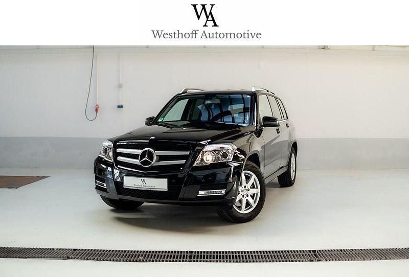 Schwarz Gebraucht 2010 Mercedes GLK350 Sport SUV | 17.900 € (Fairer Preis) - Bild 1/4