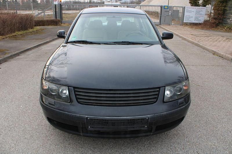 Gebraucht VW Passat 150 PS (110 kW) 1999 Schwarz Limousine