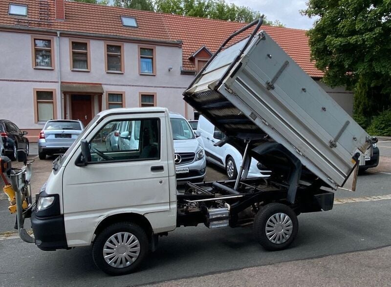 Weiß Gebraucht 2014 Piaggio Porter SUV | 5.000 € - Bild 1/4
