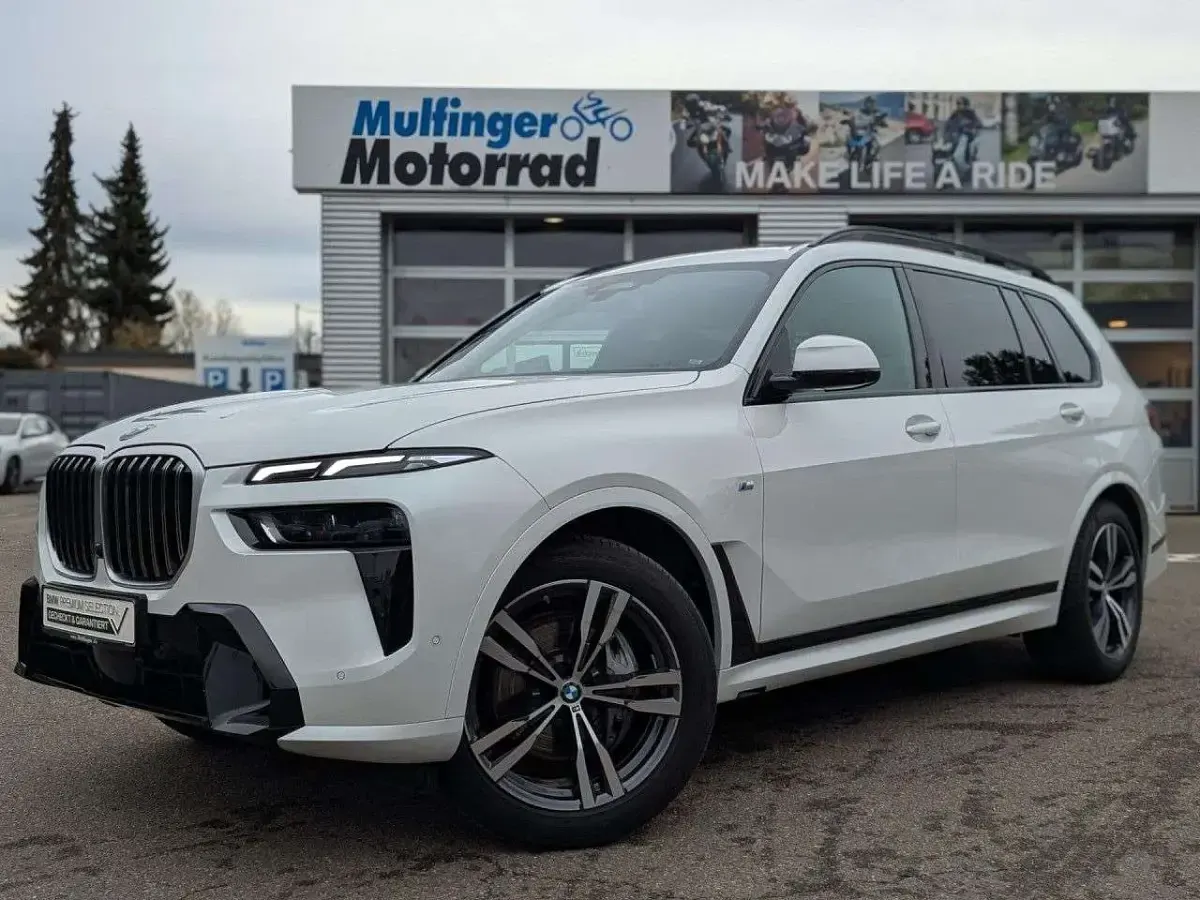 Gebraucht BMW X7 M Sport 381 PS (280 kW) 2025 Mineral weiss (metallic) SUV
