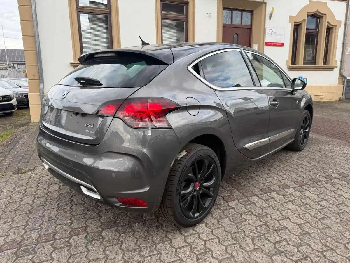 Gebraucht Citroën DS4 Start 2018 Grau Kleinwagen
