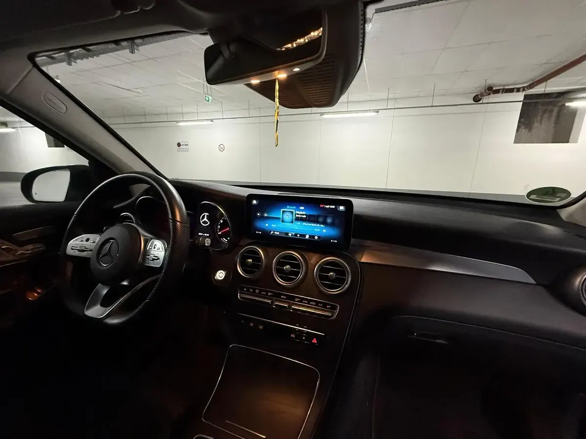 Używany Mercedes GLC220 2020 Szary SUV