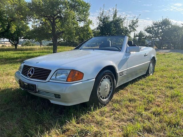 Weiß Gebraucht 1990 Mercedes SL300 Cabrio | 27.900 € - Bild 1/4