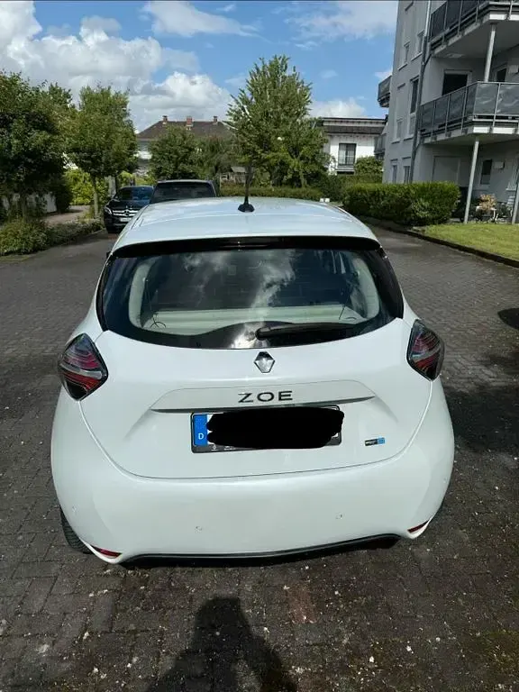 Gebraucht Renault Zoe Experience 80 kW (109 PS) 2021 Weiß Kleinwagen