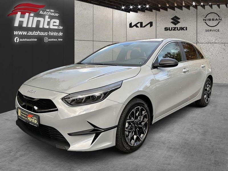 Gebraucht Kia Ceed 140 PS (102 kW) 2024 Waf) wolf gray m (grau Kleinwagen