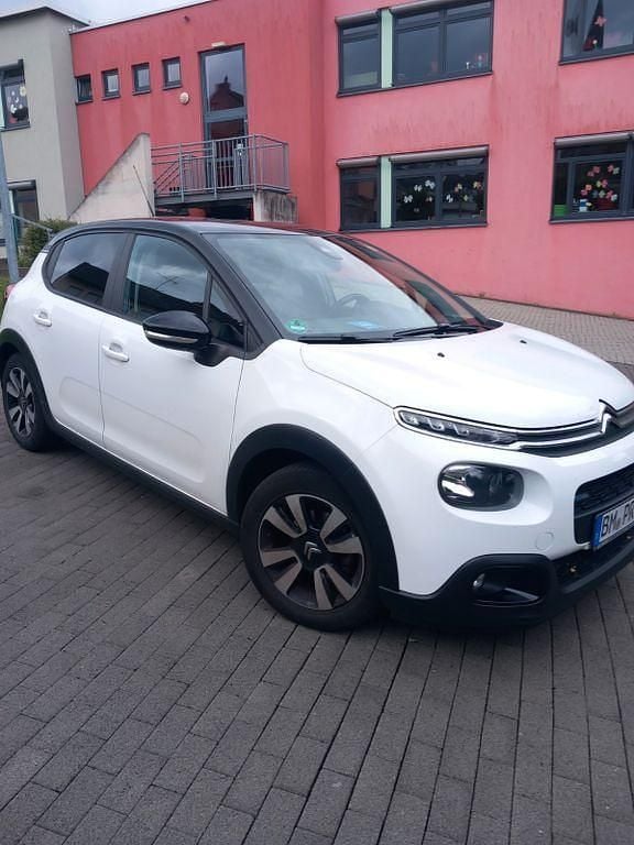 Weiß Gebraucht 2017 Citroën C3 Feel Kleinwagen | 6.800 € (Fairer Preis) - Bild 1/4