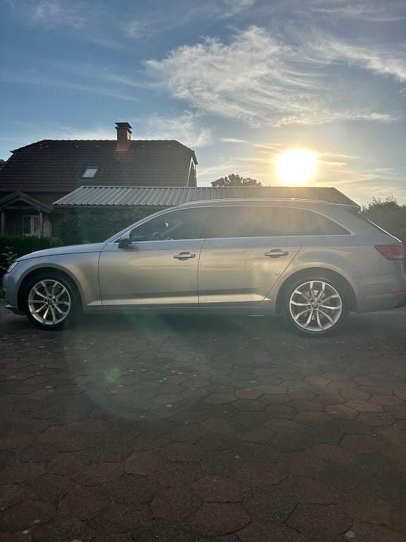 Gebraucht Audi A4 Design 150 PS (110 kW) 2018 Silber Kombi