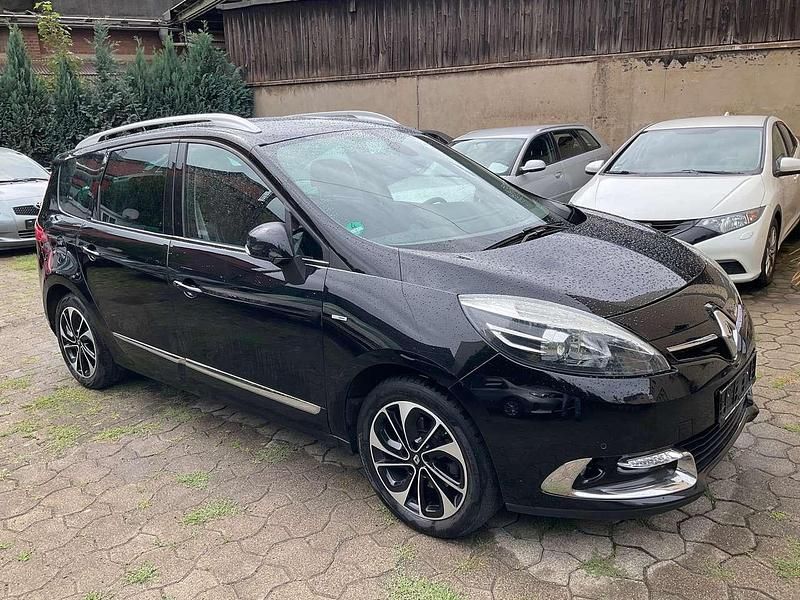 Schwarz Gebraucht 2014 Renault Scénic III Bose Edition Van / Kleinbus | 8.700 € (Teuer) - Bild 1/4