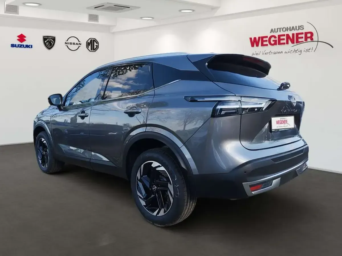 Neu Nissan Qashqai 360º 140 PS (102 kW) 2026 Gun metallic SUV