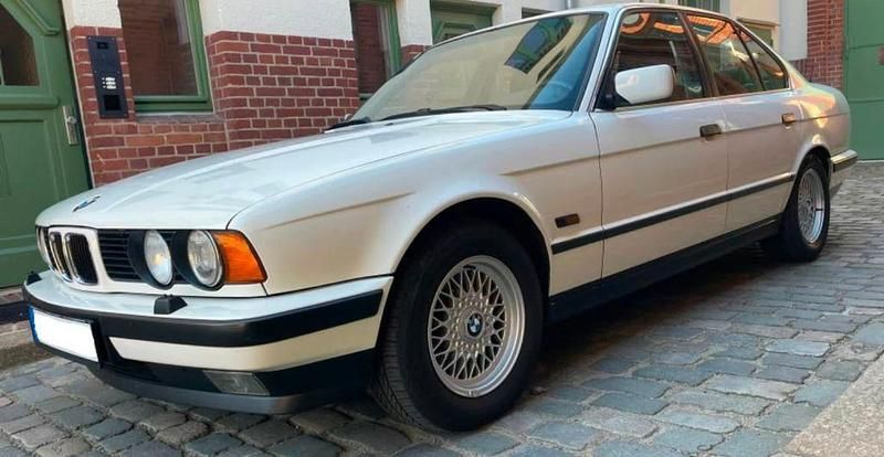 Gebraucht BMW 525 Executive 192 PS (141 kW) 1993 Weiß Limousine
